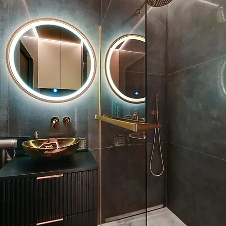 Glamorous Jacuzzi By Downtown Apartment Gdansk